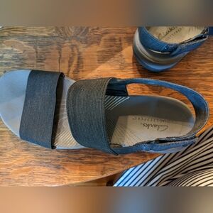 Clarks Women's Black Elastic Sandals